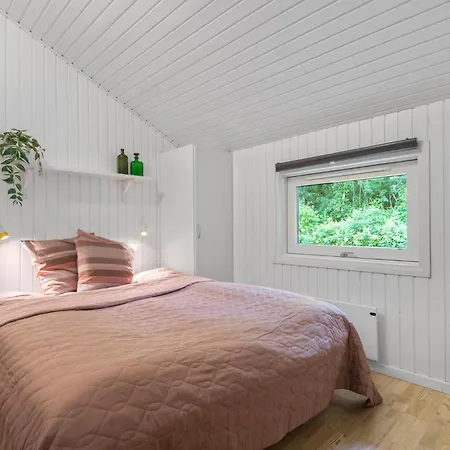 4 Bedroom Cozy In Nyaraló